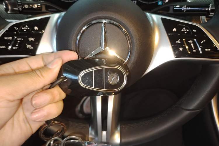 Used Mercedes-Benz GLC 2025 Refresh GLC 260 L 4MATIC Dynamic Edition Vehicle Key