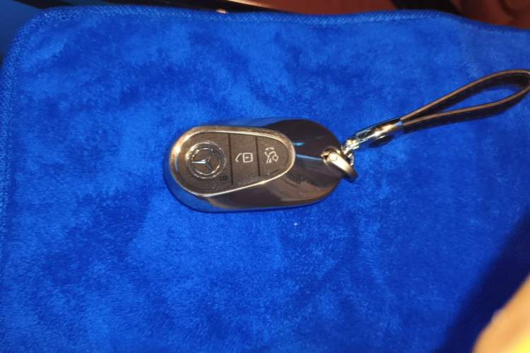 Used Mercedes-Benz GLC 2025 GLC 260 L 4MATIC Dynamic Edition Vehicle Key