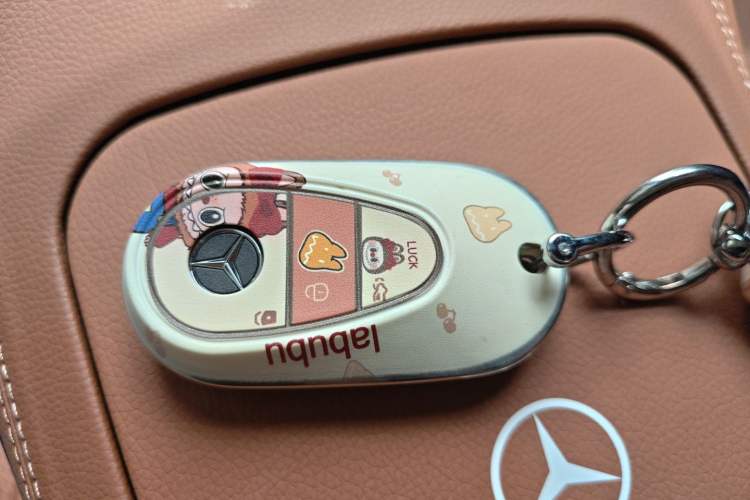 Used Mercedes-Benz GLC 2025 GLC 300 L 4MATIC Dynamic Model 5 Seats Vehicle Key