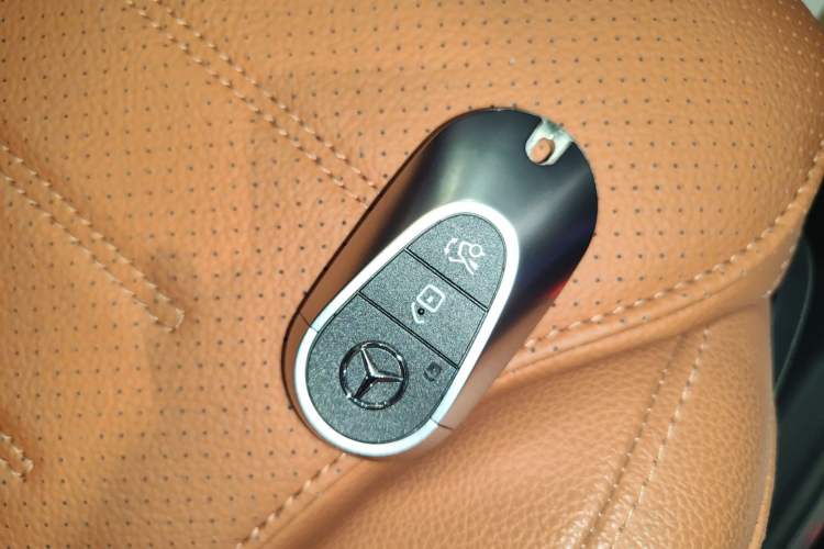 Used Mercedes-Benz GLC 2025 Refresh GLC 260 L 4MATIC Dynamic Edition Vehicle Key