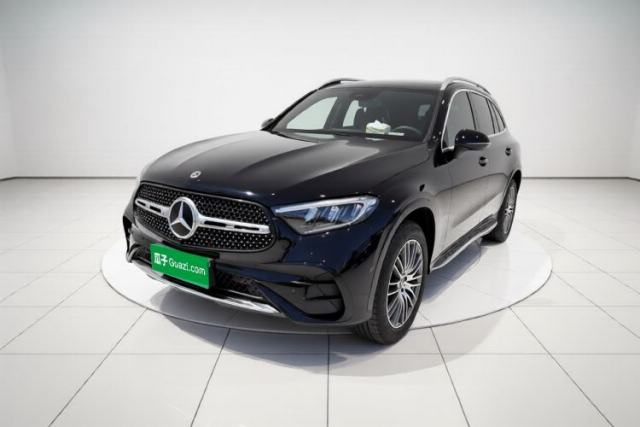Ojetý Mercedes-Benz GLC 2025 GLC 300 L 4MATIC Dynamic Edition 7-seater