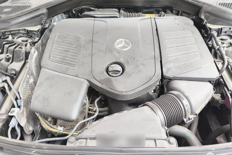 Used Mercedes-Benz GLC  Engine Bay