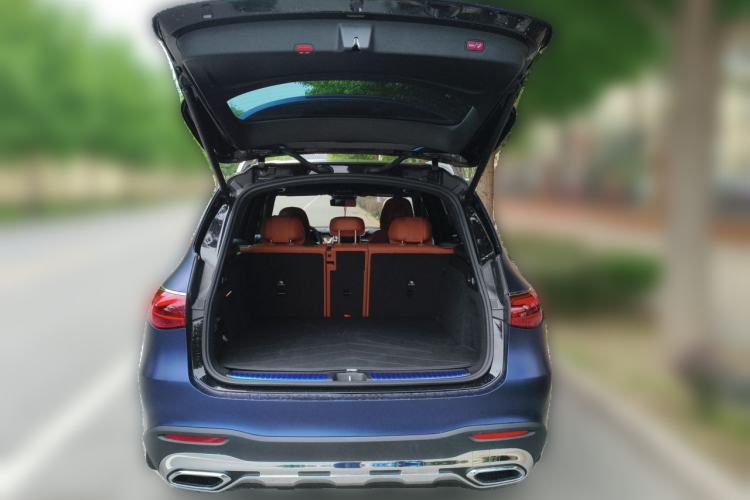 Used Mercedes-Benz GLC  Trunk