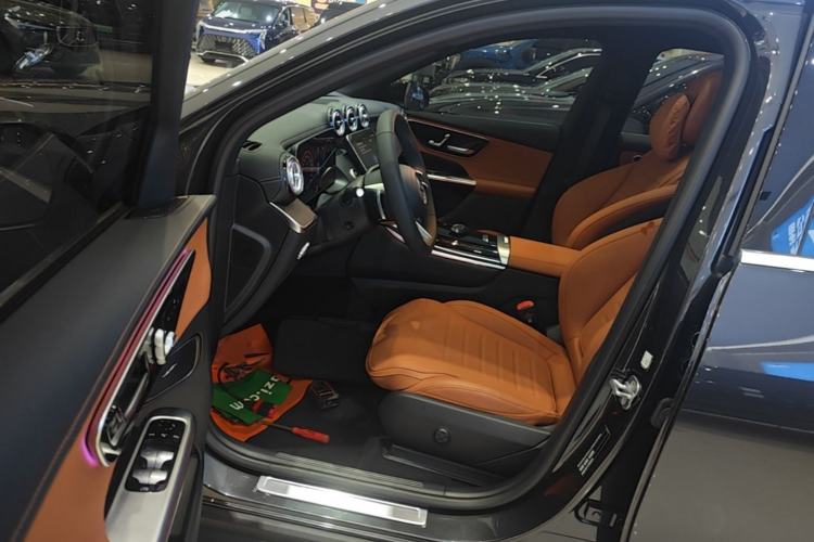 Used Mercedes-Benz GLC 2025 GLC 260 L 4MATIC Luxury Model Driver Seat