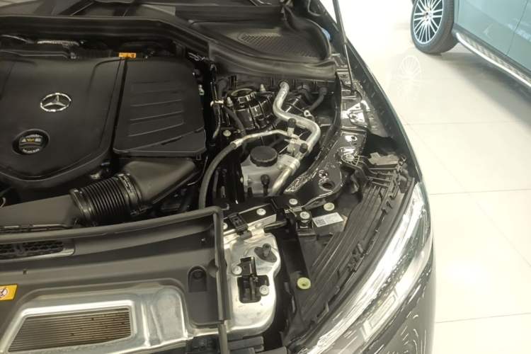 Used Mercedes-Benz GLC 2025 GLC 260 L 4MATIC Luxury Model Engine Bay Left
