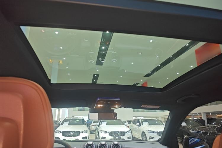 Used Mercedes-Benz GLC 2025 GLC 260 L 4MATIC Luxury Model Headliner