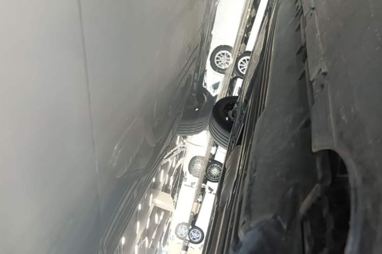 Used Mercedes-Benz GLC 2025 GLC 300 L 4MATIC Luxury Model 5 Seats Chassis Rear Left