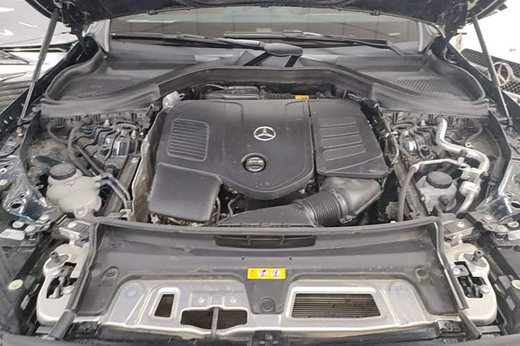 Used Mercedes-Benz GLC 2025 GLC 300 L 4MATIC Dynamic Model 5 Seats Engine Bay