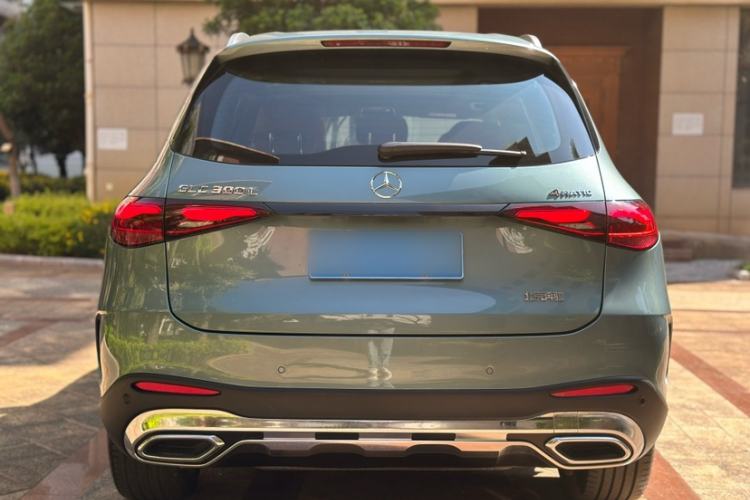 Used Mercedes-Benz GLC 2025 GLC 300 L 4MATIC Luxury Model 5 Seats Exterior 7