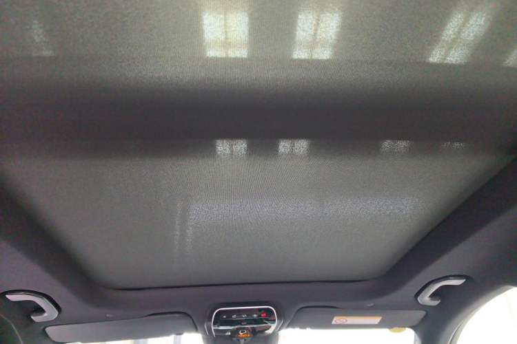 Used Mercedes-Benz GLC 2025 GLC 300 L 4MATIC Luxury Model 5 Seats Headliner