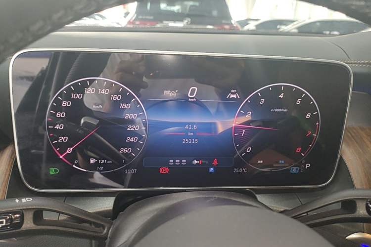 Used Mercedes-Benz GLC 2025 GLC 300 L 4MATIC Dynamic Model 5 Seats Instrument Cluster