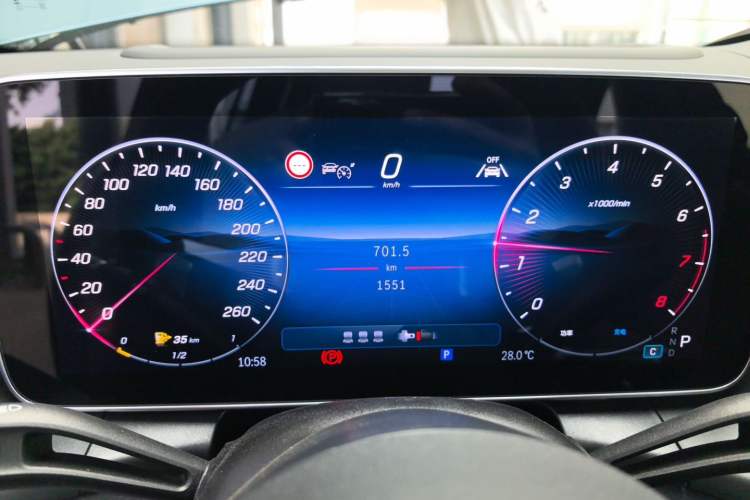 Used Mercedes-Benz GLC 2025 GLC 300 L 4MATIC Luxury Model 5 Seats Instrument Cluster