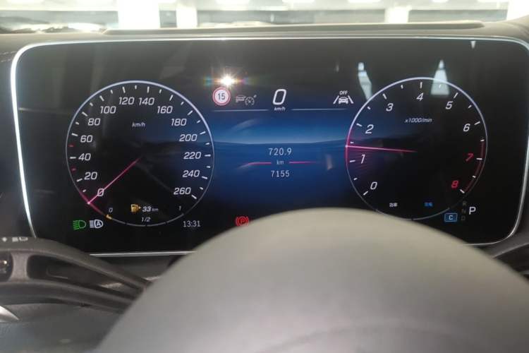 Used Mercedes-Benz GLC 2025 GLC 300 L 4MATIC Luxury Model 5 Seats Instrument Cluster