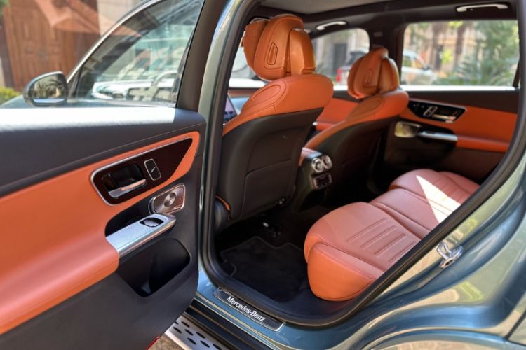 Used Mercedes-Benz GLC 2025 GLC 300 L 4MATIC Luxury Model 5 Seats Interior 10