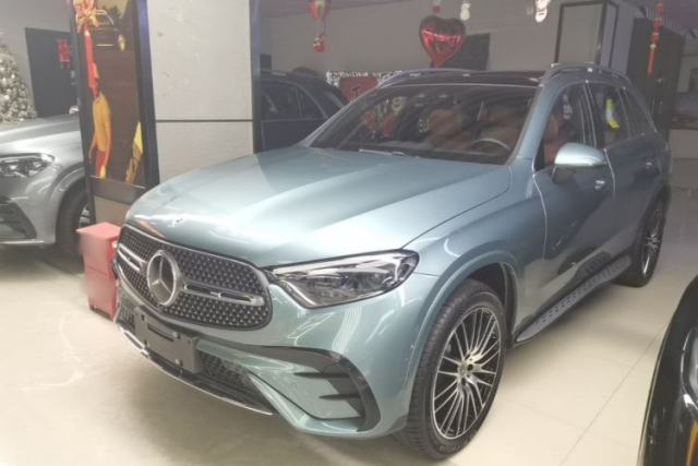 Ojetý Mercedes-Benz GLC 2025 GLC 300 L 4MATIC Luxury Model 5 Seats