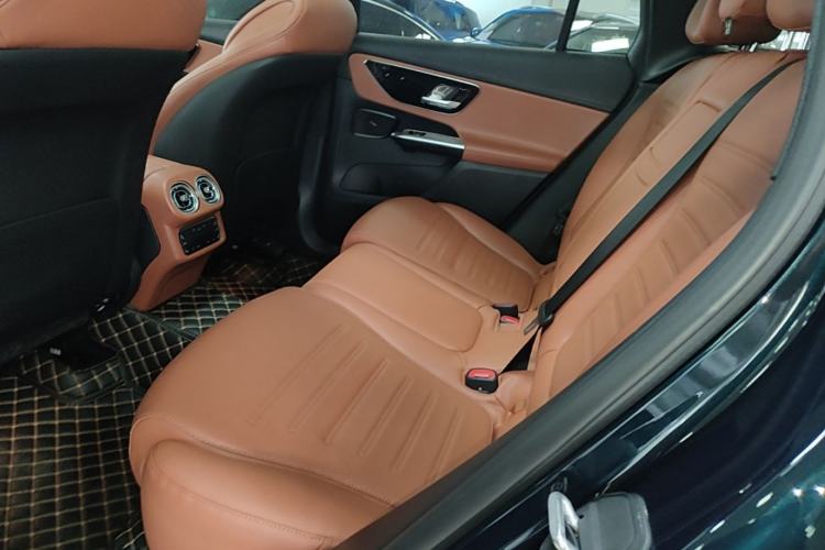 Used Mercedes-Benz GLC 2025 GLC 300 L 4MATIC Dynamic Model 5 Seats Left Rear Seat