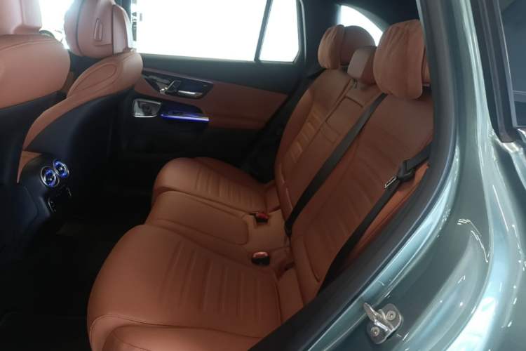 Used Mercedes-Benz GLC 2025 GLC 300 L 4MATIC Luxury Model 5 Seats Left Rear Seat