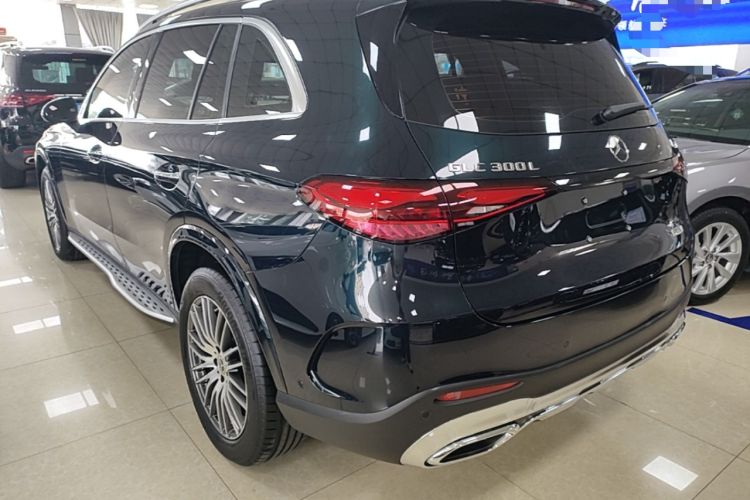 Used Mercedes-Benz GLC 2025 GLC 300 L 4MATIC Dynamic Model 5 Seats Rear Left 45 Deg