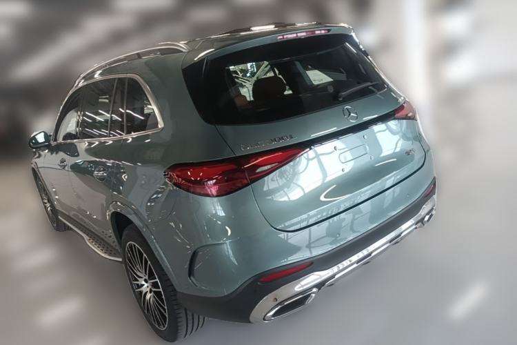 Used Mercedes-Benz GLC 2025 GLC 300 L 4MATIC Luxury Model 5 Seats Rear Left 45 Deg