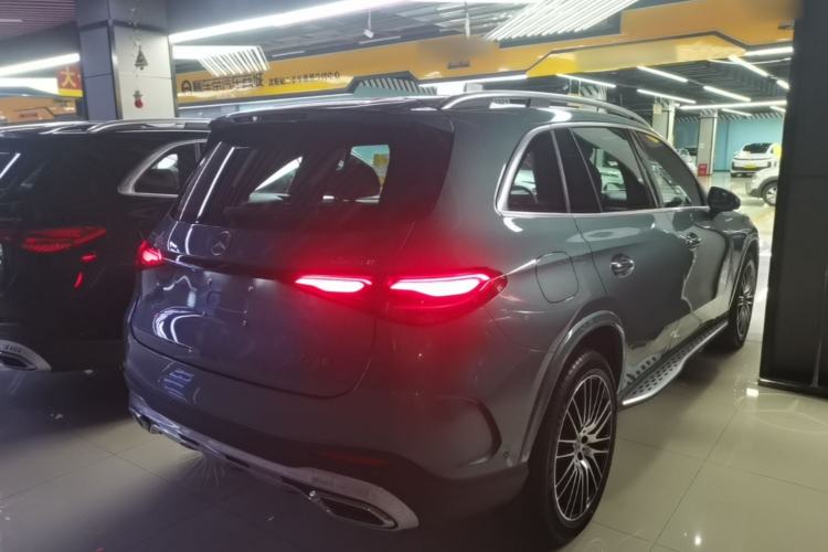 Used Mercedes-Benz GLC 2025 GLC 300 L 4MATIC Luxury Model 5 Seats Rear Right 45 Deg