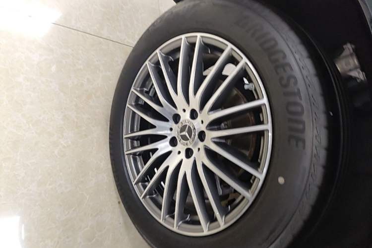 Used Mercedes-Benz GLC 2025 GLC 300 L 4MATIC Dynamic Model 5 Seats Right Rear Wheel Hub