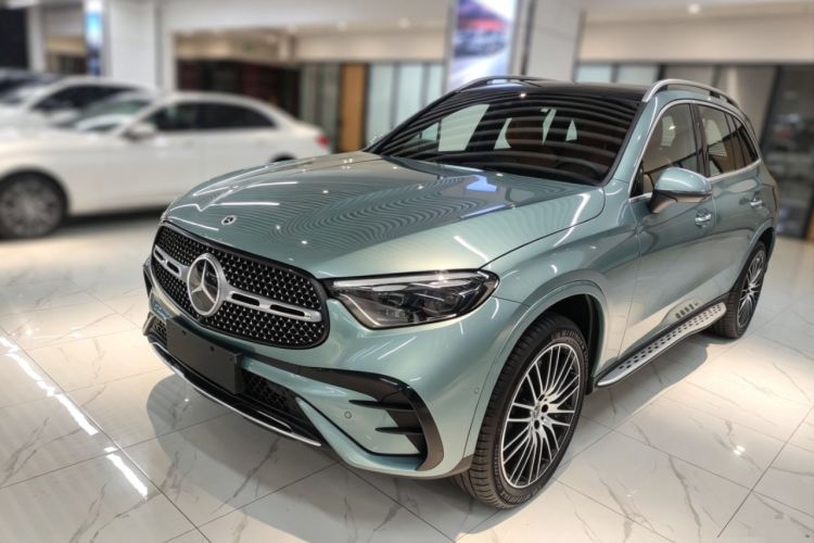 Mercedes-Benz GLC 2025 GLC 300 L 4MATIC Luxury Model 5 Seats