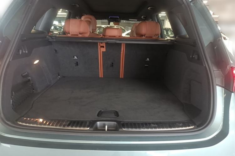 Used Mercedes-Benz GLC 2025 GLC 300 L 4MATIC Luxury Model 5 Seats Trunk