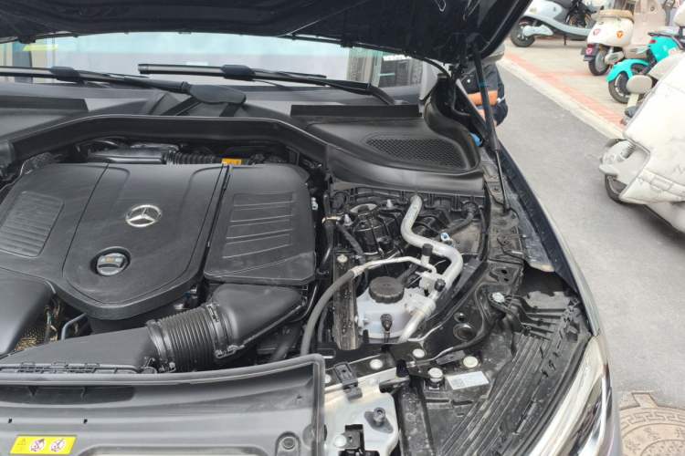 Used Mercedes-Benz GLC 2025 GLC 300 L 4MATIC Dynamic Edition 7-seater Engine Bay Left