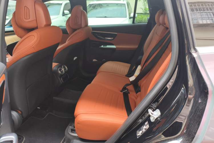 Used Mercedes-Benz GLC 2025 GLC 300 L 4MATIC Dynamic Edition 7-seater Left Rear Seat