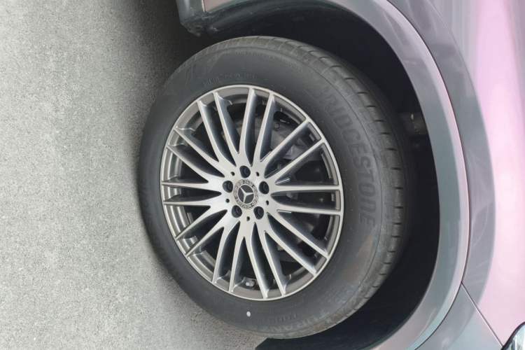 Used Mercedes-Benz GLC 2025 GLC 300 L 4MATIC Dynamic Edition 7-seater Right Front Wheel Hub