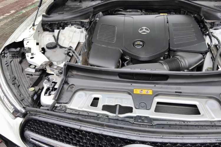 Used Mercedes-Benz GLC 2025 GLC 300 L 4MATIC Dynamic Model 5 Seats Engine Bay Right