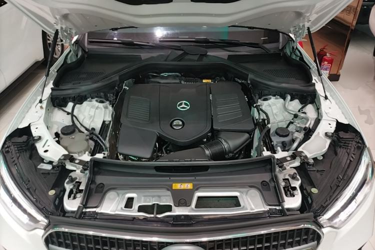 Used Mercedes-Benz GLC 2025 GLC 260 L 4MATIC Dynamic Edition Engine Bay