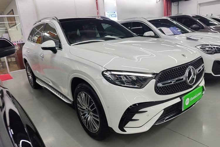 Used Mercedes-Benz GLC 2025 Refreshed GLC 300 L 4MATIC Dynamic Version 5 Seats Front Right 45 Deg