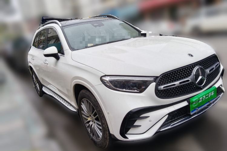 Used Mercedes-Benz GLC 2025 GLC 300 L 4MATIC Dynamic Model 5 Seats Front Right 45 Deg
