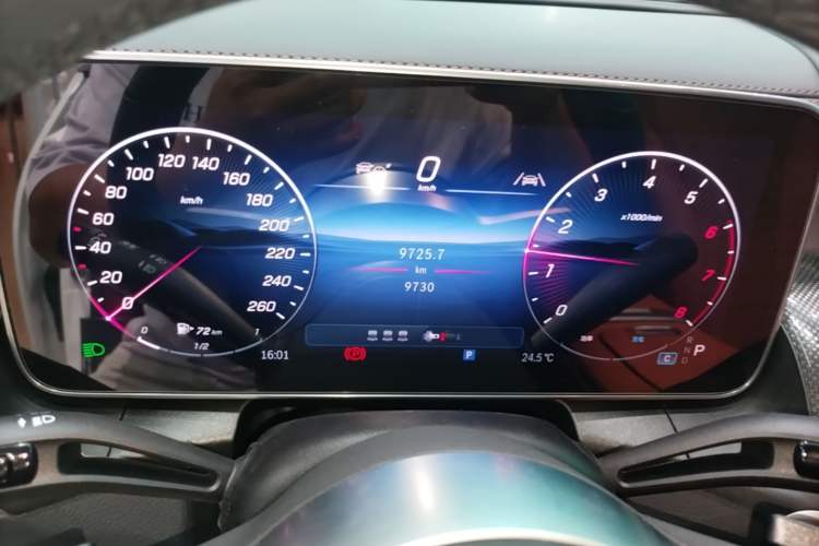 Used Mercedes-Benz GLC 2025 GLC 260 L 4MATIC Dynamic Edition Instrument Cluster