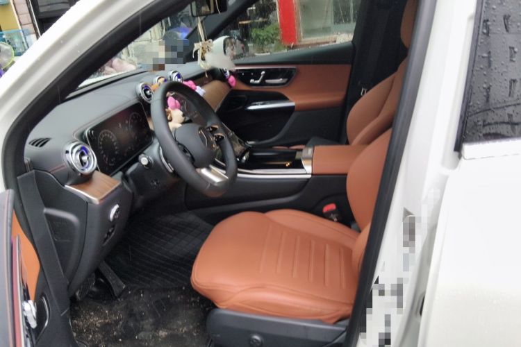 Used Mercedes-Benz GLC 2025 GLC 300 L 4MATIC Dynamic Model 5 Seats Left Front Seat