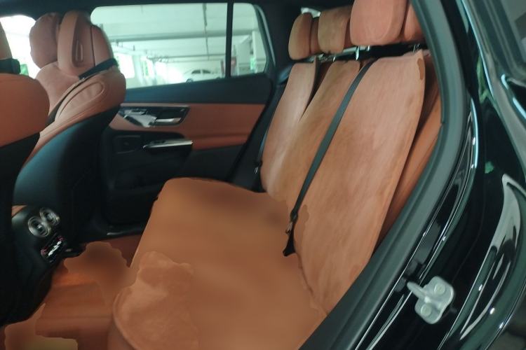 Used Mercedes-Benz GLC 2025 Refreshed GLC 300 L 4MATIC Dynamic Version 5 Seats Left Rear Seat