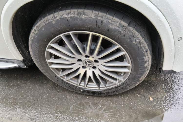 Used Mercedes-Benz GLC 2025 GLC 300 L 4MATIC Dynamic Model 5 Seats Right Front Wheel Hub