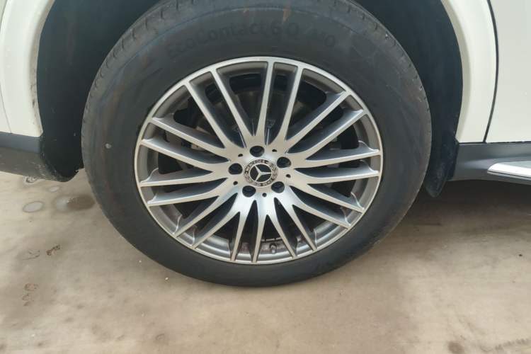Used Mercedes-Benz GLC 2025 Refreshed GLC 300 L 4MATIC Dynamic Version 5 Seats Right Rear Wheel Hub