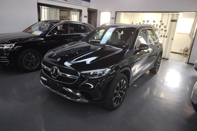 Used Mercedes-Benz GLC 2026 GLC 260 L 4MATIC Classic Edition