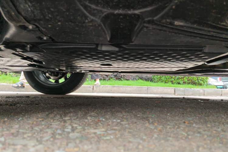 Used Mercedes-Benz GLC 2026 GLC 260 L 4MATIC Classic Edition Chassis Front Left