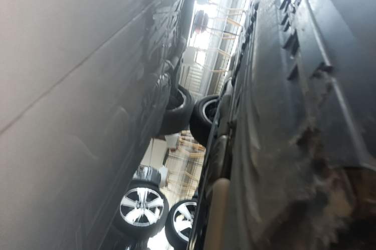 Used Mercedes-Benz GLC 2026 GLC 300 L 4MATIC Dynamic 5-seater Chassis Front Right
