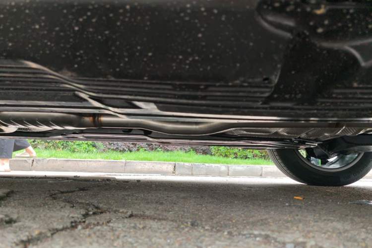 Used Mercedes-Benz GLC 2026 GLC 260 L 4MATIC Classic Edition Chassis Rear Left