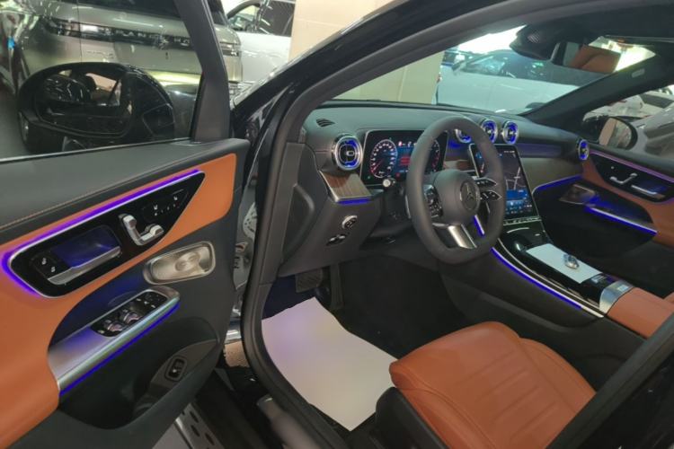 Used Mercedes-Benz GLC 2026 GLC 300 L 4MATIC Dynamic 5-seater Driver Seat