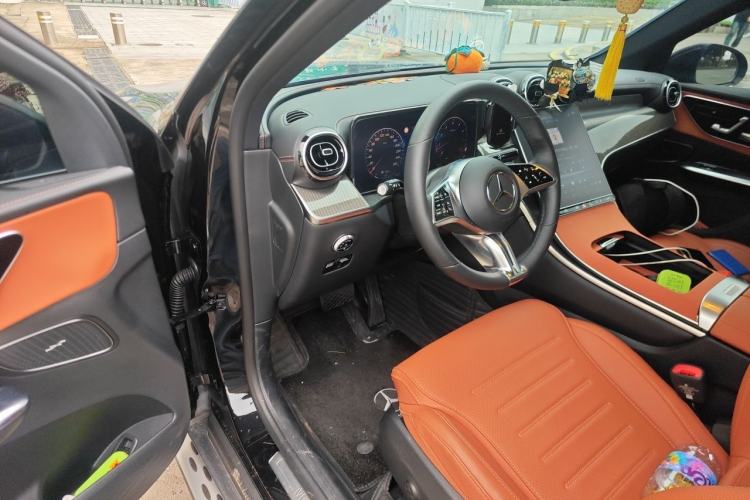 Used Mercedes-Benz GLC 2026 GLC 260 L 4MATIC Dynamic Model Driver Seat