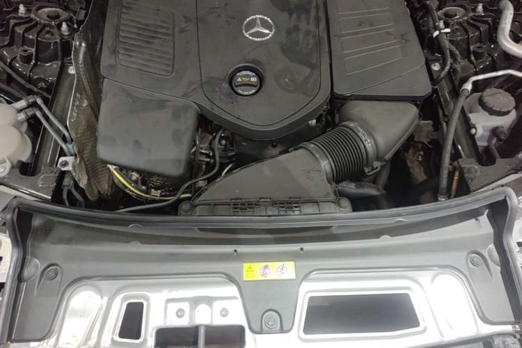 Used Mercedes-Benz GLC 2026 GLC 260 L 4MATIC Dynamic Model Engine Bay