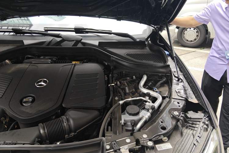 Used Mercedes-Benz GLC 2026 Model Facelifted GLC 260 L 4MATIC Classic Version Engine Bay Left