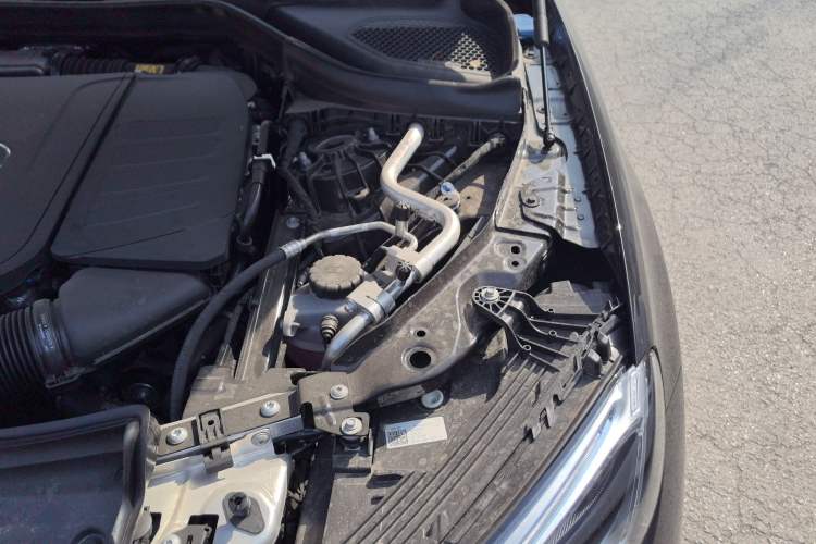 Used Mercedes-Benz GLC 2026 GLC 260 L 4MATIC Luxury Model Engine Bay Left