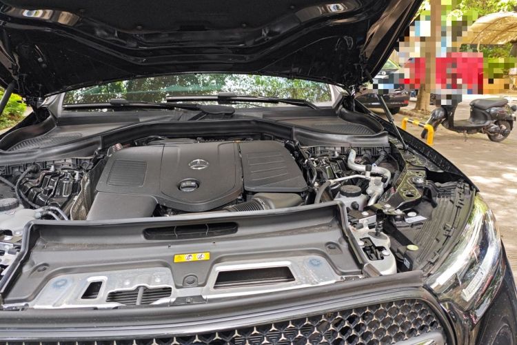 Used Mercedes-Benz GLC 2026 GLC 300 L 4MATIC Dynamic 5-seater Engine Bay Left