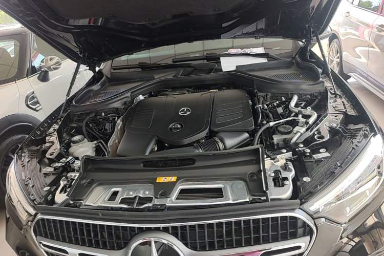 Used Mercedes-Benz GLC 2026 GLC 260 L 4MATIC Classic Edition Engine Bay